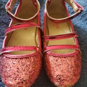 Sparkly pink dress shoes